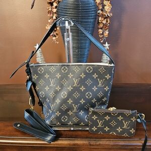 Elegant Louis Vuitton Monogram Shoulder Bag Set